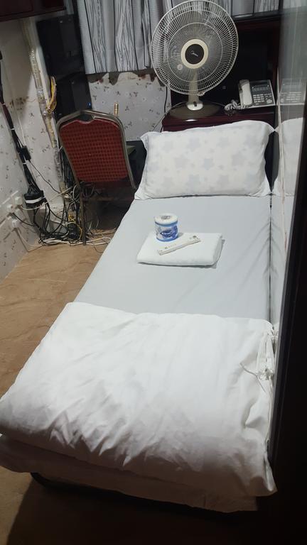 Everest Hostel Гонконг Екстер'єр фото