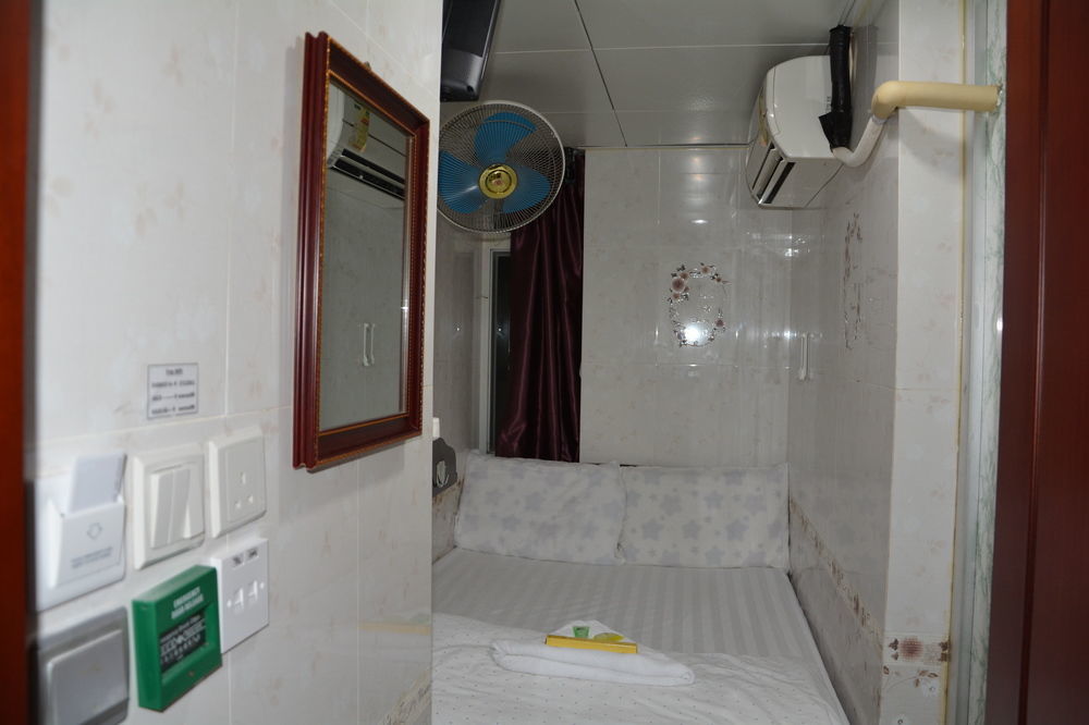 Everest Hostel Гонконг Екстер'єр фото